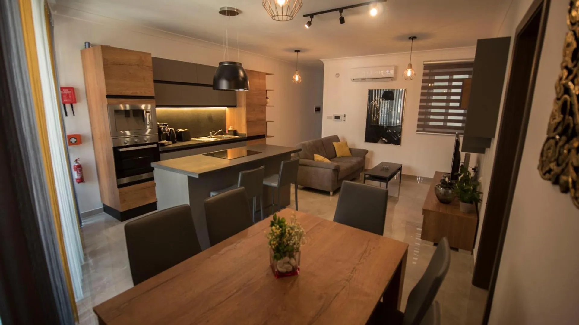 Msiebah Court San Gwann Modern Apt Near Sliema And St Julians Malta